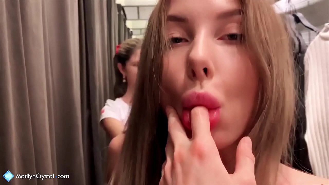 Ongqingili bashaya indlwabu futhi bakhothe isitolo se-pussy - gin gerson crystal marilyn